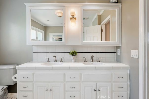 Bathroom, Dual Sink Vanities, Interior, Tile Countertops