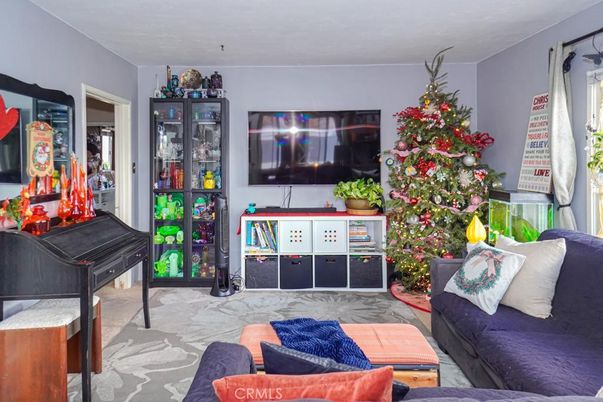 Interior, Living room, Piano
