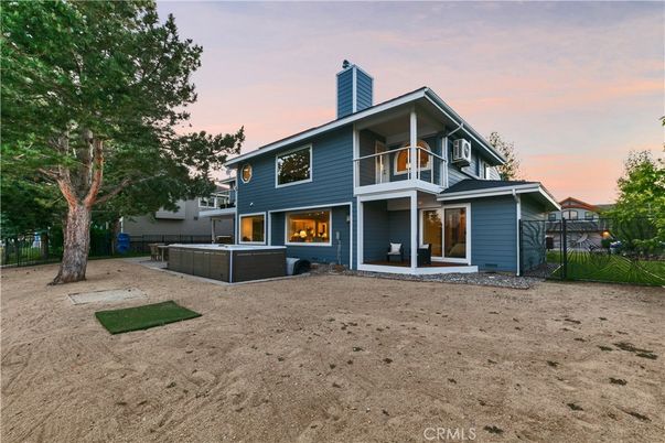 Backyard, Exterior, Hot Tub