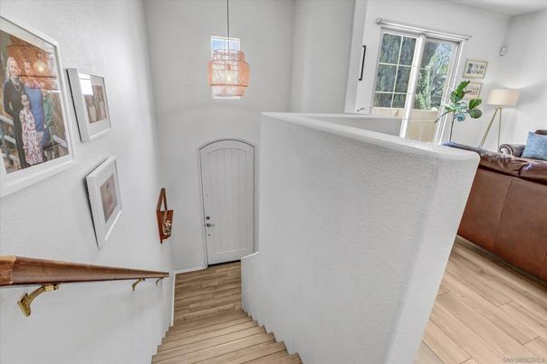 Interior, Pendant Lights, Wood Texture Flooring
