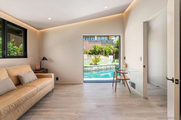 Interior, Recessed Lighting, Wood Texture Flooring