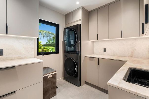 Interior, Recessed Lighting, Washer