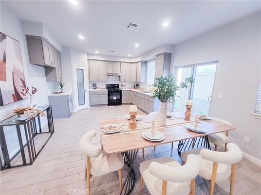Dining room, Interior, Kitchen, Recessed Lighting