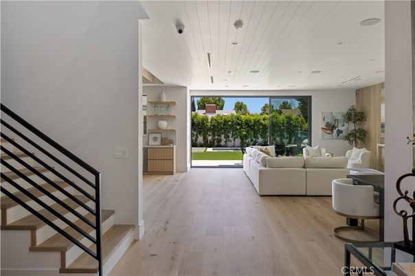 Interior, Living room, Pendant Lights, Recessed Lighting, Wood Texture Flooring