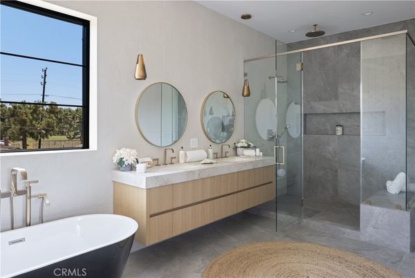 Bathroom, Dual Sink Vanities, Free Standing Baths, Glass Shower, Interior, Recessed Lighting