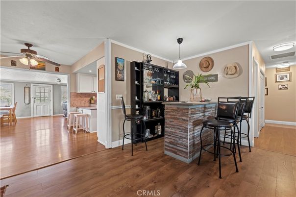 Interior, Pendant Lights, Recessed Lighting, Wood Texture Flooring