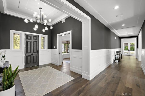 Interior, Pendant Lights, Recessed Lighting, Wood Texture Flooring