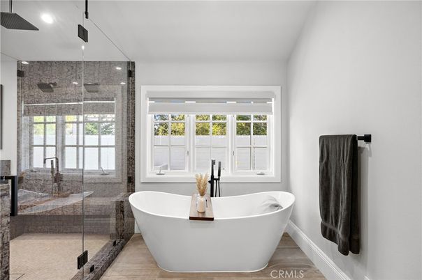 Bathroom, Free Standing Baths, Glass Shower, Interior, Recessed Lighting