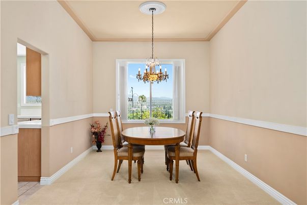 Chandelier, Dining room, Interior