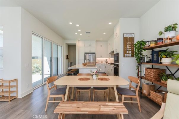 Dining room, Interior, Kitchen, Recessed Lighting, Wood Texture Flooring