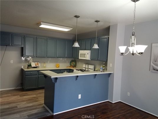 Interior, Kitchen, Pendant Lights, Wood Texture Flooring