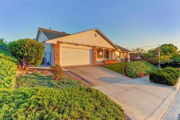 Attached, Exterior, Facade, Brick Facade, Ranch
