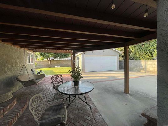 Detached Garage, Exterior