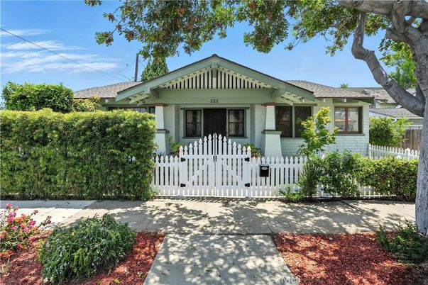 Exterior, Facade, American Craftsman