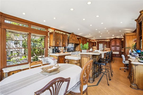 Dining room, Interior, Kitchen, Recessed Lighting, Wood Texture Flooring