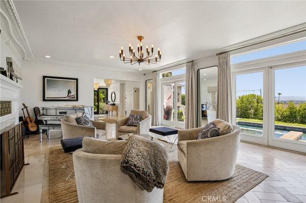 Fireplace, Interior, Living room, Pendant Lights, Recessed Lighting