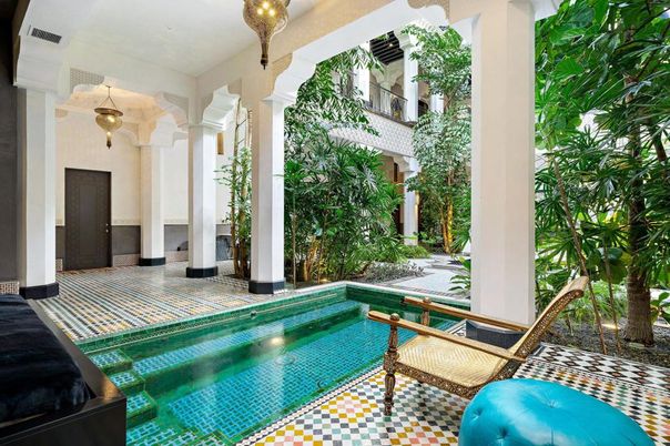 Interior, Pendant Lights, Pool
