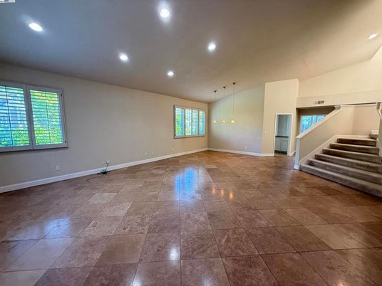 Empty room, Interior, Pendant Lights, Recessed Lighting