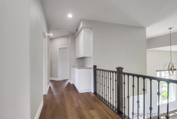 Interior, Pendant Lights, Recessed Lighting, Wood Texture Flooring