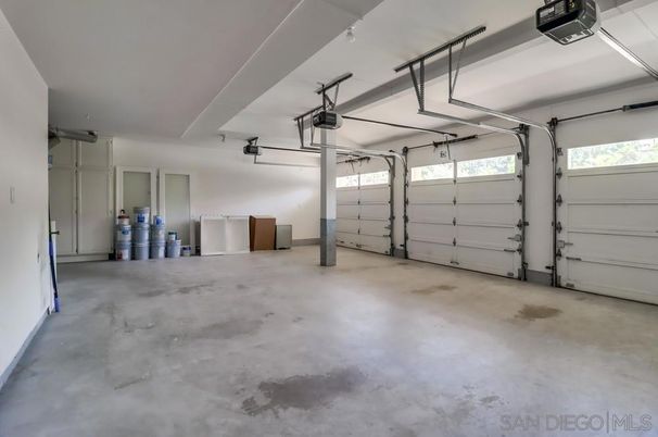 Garage, Interior