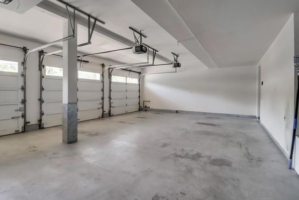 Garage, Interior