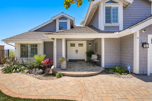 Exterior, Facade, American Craftsman