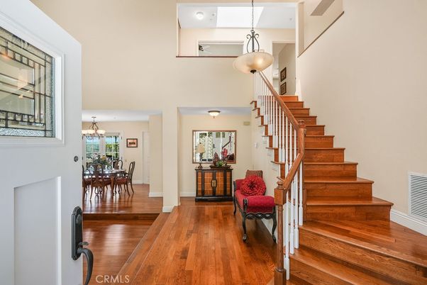 Chandelier, Dining room, Interior, Pendant Lights, Wood Texture Flooring