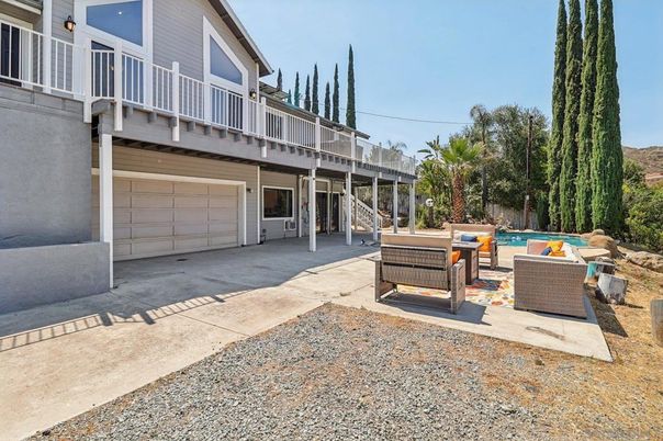 Backyard, Exterior