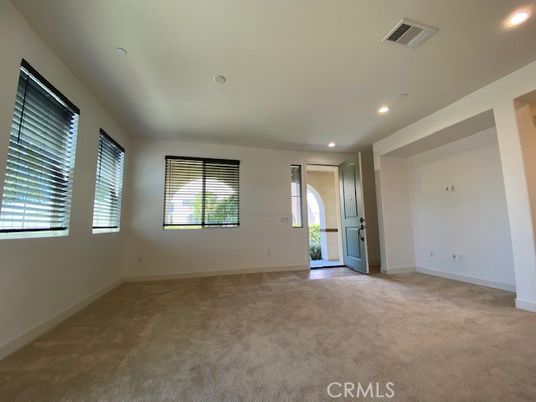Empty room, Interior, Recessed Lighting
