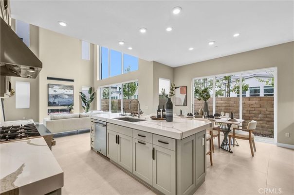 Dining room, Interior, Kitchen, Recessed Lighting