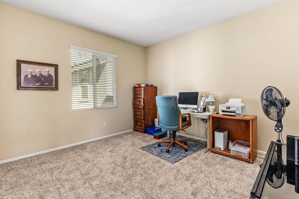 Home Office, Interior