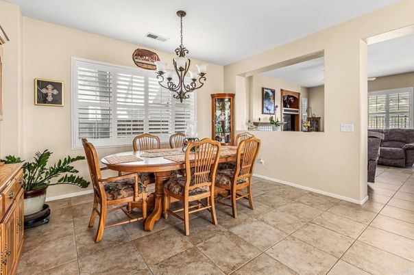 Chandelier, Dining room, Interior