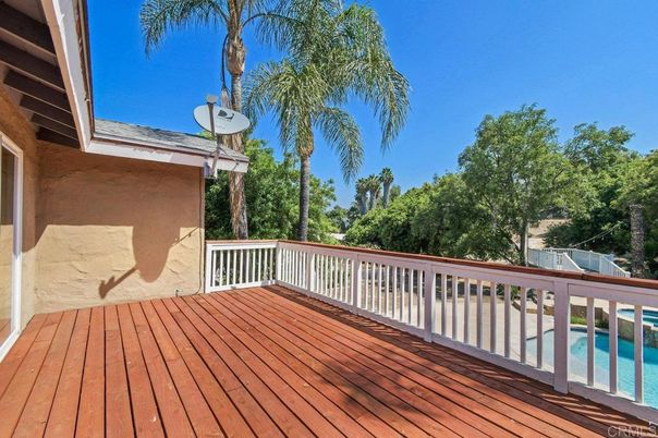 Exterior, Wood Texture Flooring