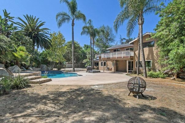 Backyard, Exterior, Pool