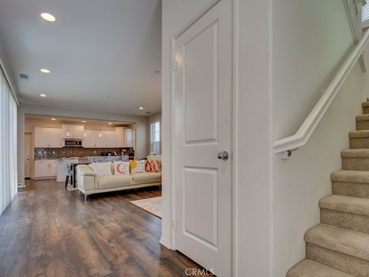 Interior, Kitchen, Living room, Recessed Lighting, Wood Texture Flooring