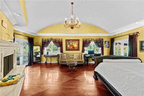 Chandelier, Fireplace, Interior, Living room, Recessed Lighting, Wood Texture Flooring