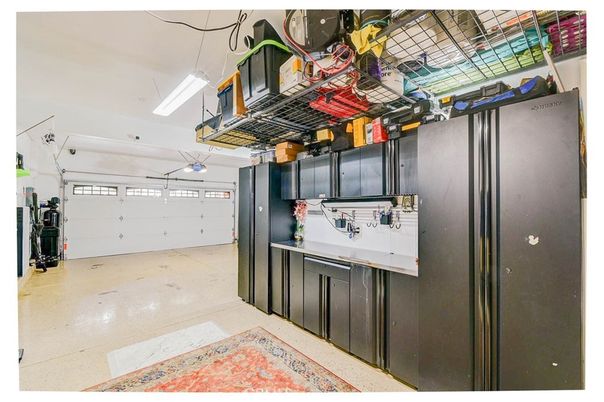 Garage, Interior