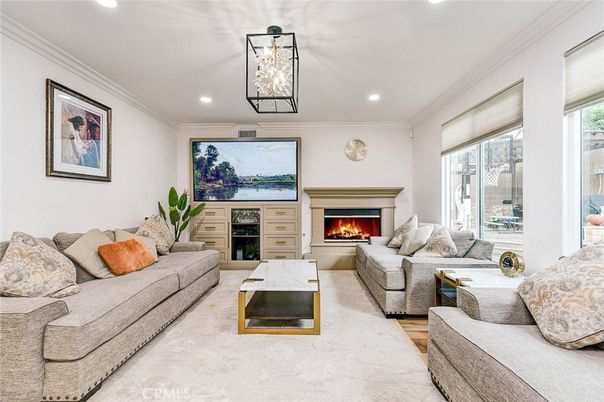 Fireplace, Interior, Living room, Pendant Lights, Recessed Lighting