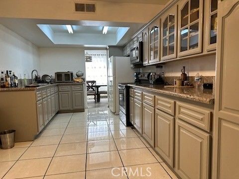 Interior, Kitchen