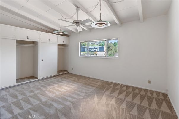 Empty room, Interior, Pendant Lights