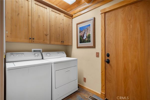 Interior, Washer, Wooden Ceilings, Wood Texture Flooring, Wooden Walls