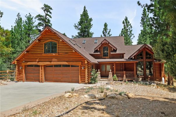 Attached, Exterior, Facade, Log Home