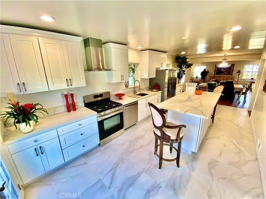 Dining room, Interior, Kitchen, Marble, Pendant Lights, Recessed Lighting, Stainless Steel Appliances