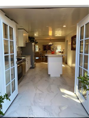 Dining room, Interior, Kitchen, Marble, Recessed Lighting