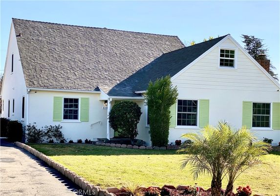 Exterior, Facade, Ranch