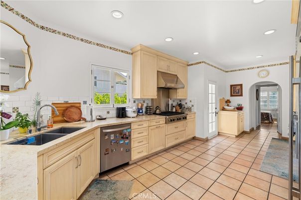 Interior, Kitchen, Recessed Lighting