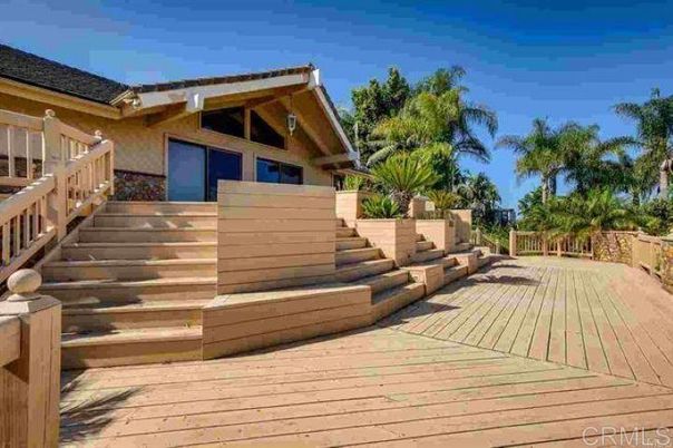 Exterior, Wood Texture Flooring