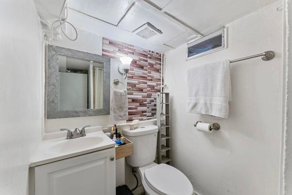Bathroom, Interior