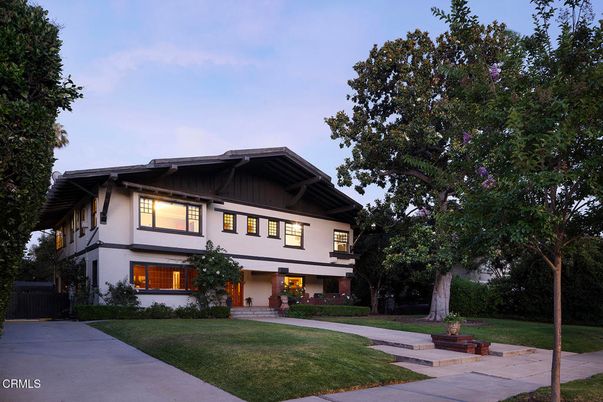 Backyard, Exterior, Facade, Farmhouse