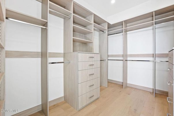 Interior, Recessed Lighting, Walk-in Closets, Wood Texture Flooring